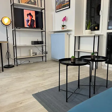 Apartamento Z Widokiem Na łazienki Królewskie *
